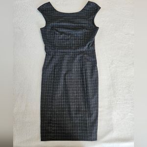 Banana Republic 6p charcoal gray & white grid pattern fitted pencil midi dress